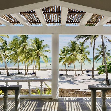 Jacaranda Beach Resort 와타무 외부 사진