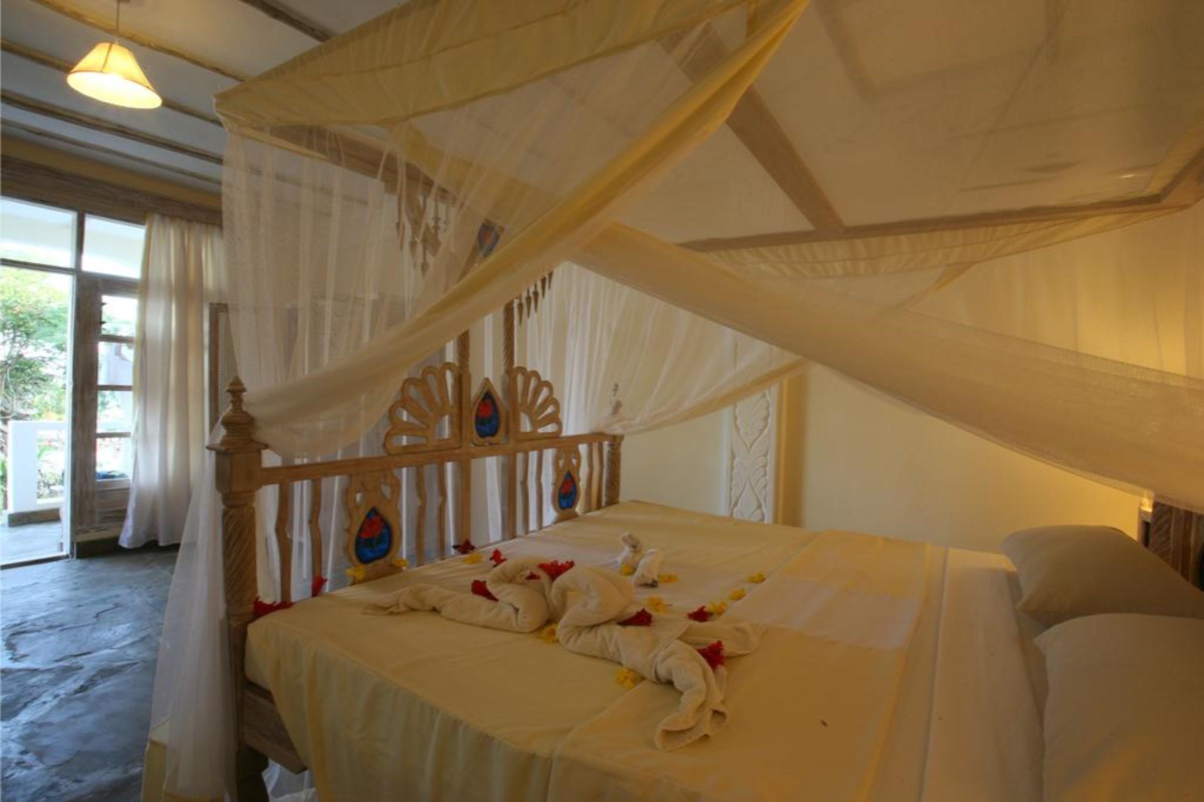 Jacaranda Beach Resort 와타무 외부 사진