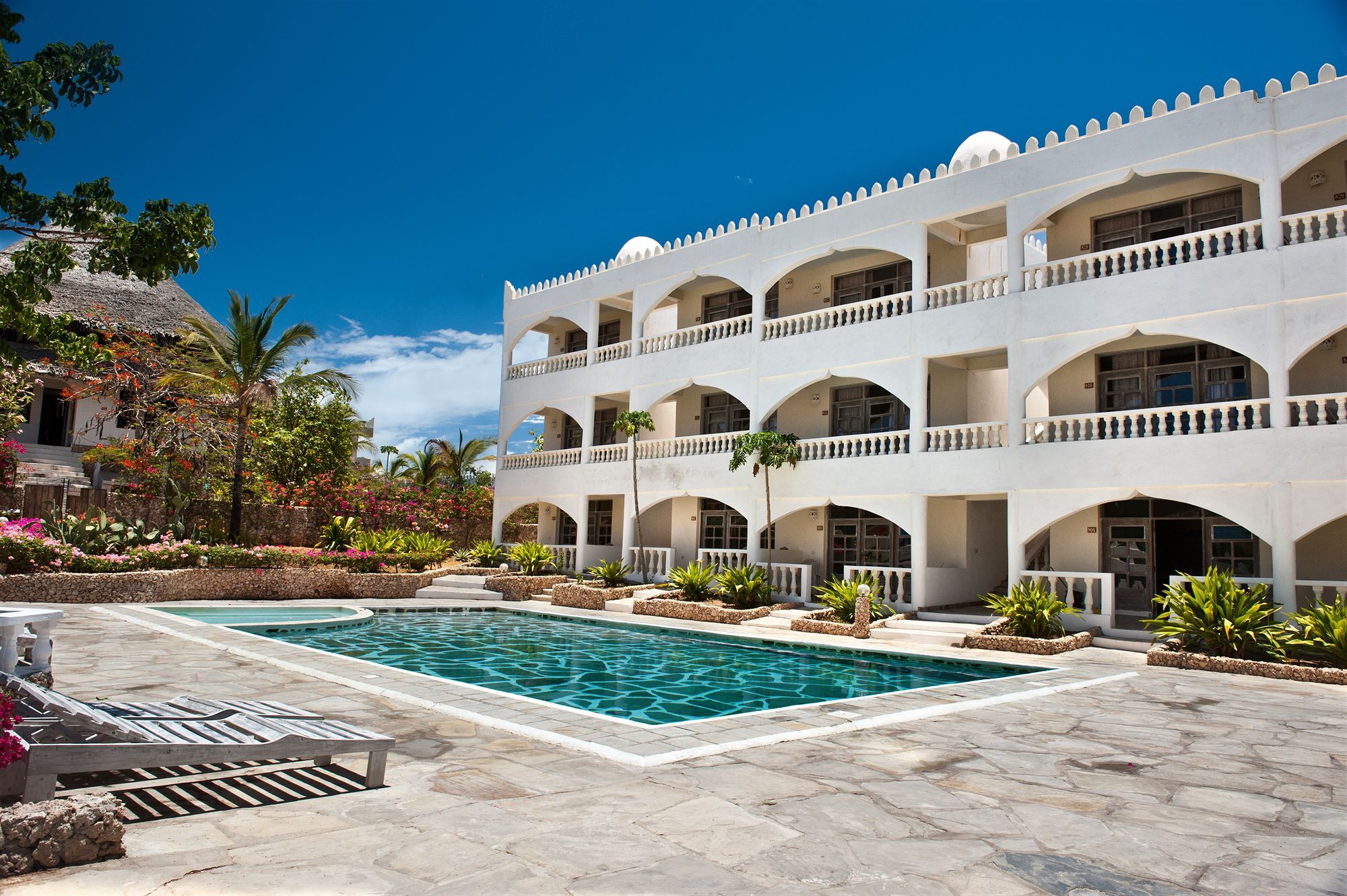 Jacaranda Beach Resort 와타무 외부 사진
